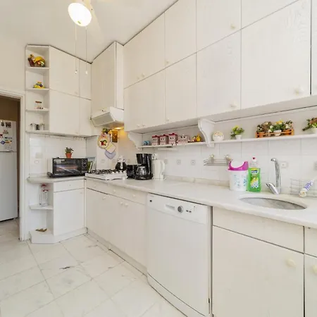 Flat W Balcony Fireplace 5 Min To Beach In Анталья